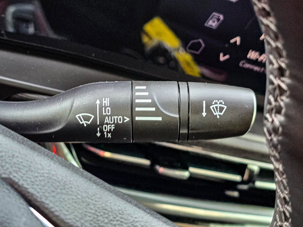 Used 2025 Buick Envista Sport Touring w/ Convenience I Package image 25