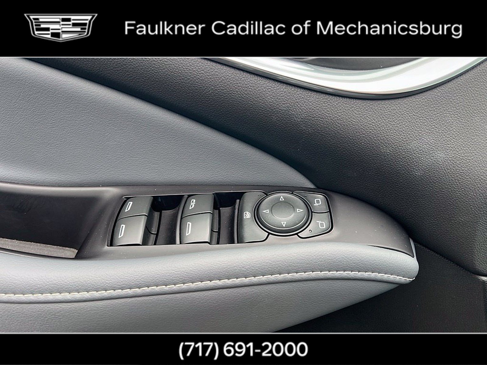 Used 2020 Buick Enclave Essence w/ Sound and Sites Package FWD image 30
