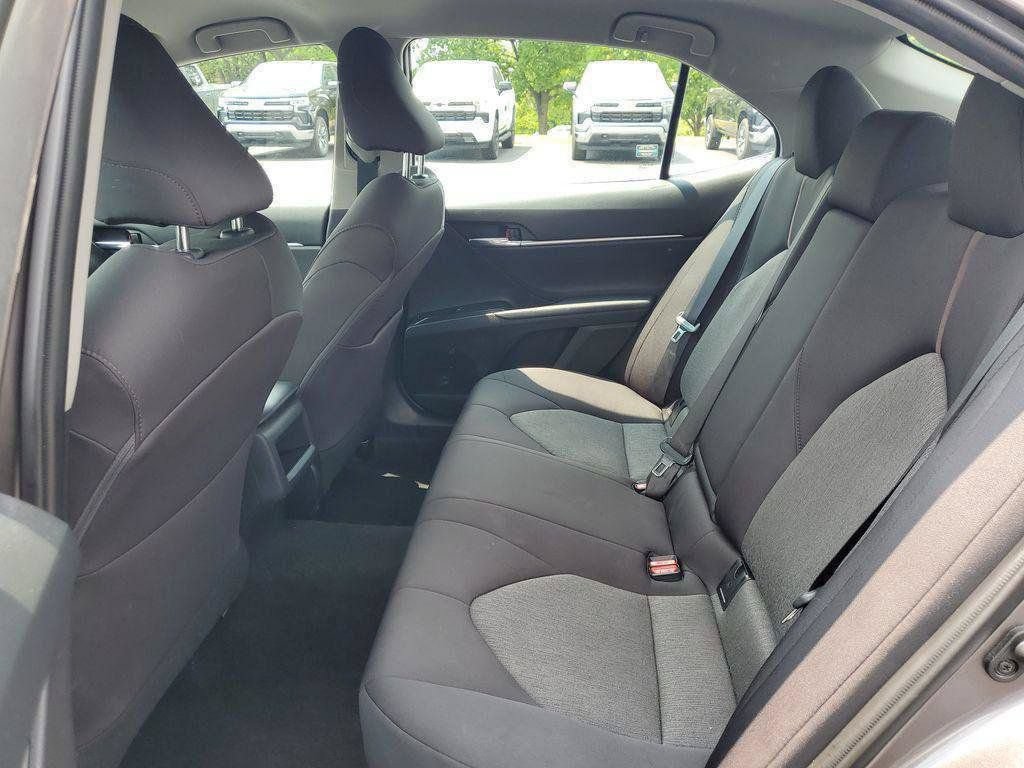 Used 2020 Toyota Camry LE AWD/4WD image 26