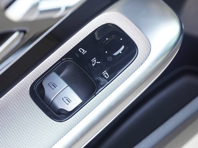 Used 2024 Mercedes-Benz CLE 300 4MATIC Coupe image 17