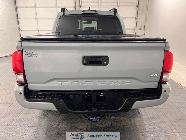 Used 2019 Toyota Tacoma TRD Sport w/ Technology Package AWD/4WD image 6