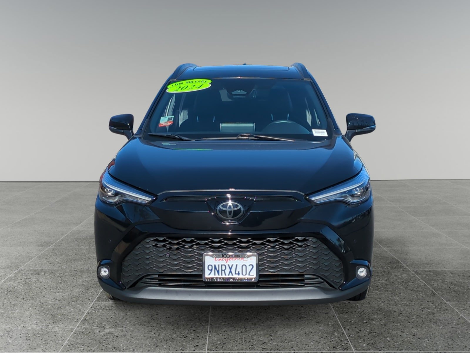 Used 2024 Toyota Corolla Cross AWD Hybrid w/ Convenience Package image 8