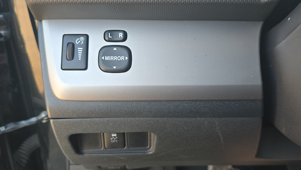 Used 2015 Scion xB FWD image 24
