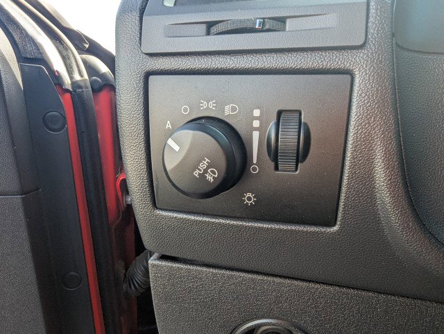 Used 2010 Dodge Challenger R/T image 14