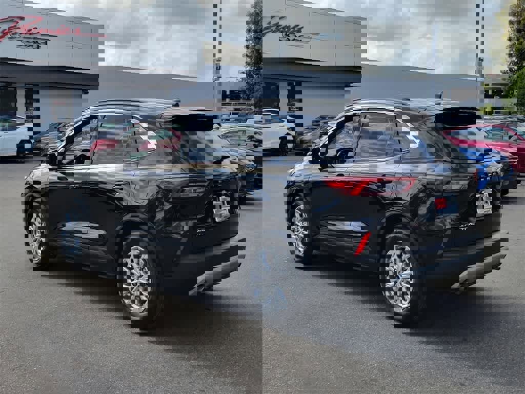 Used 2023 Ford Escape Active image 3