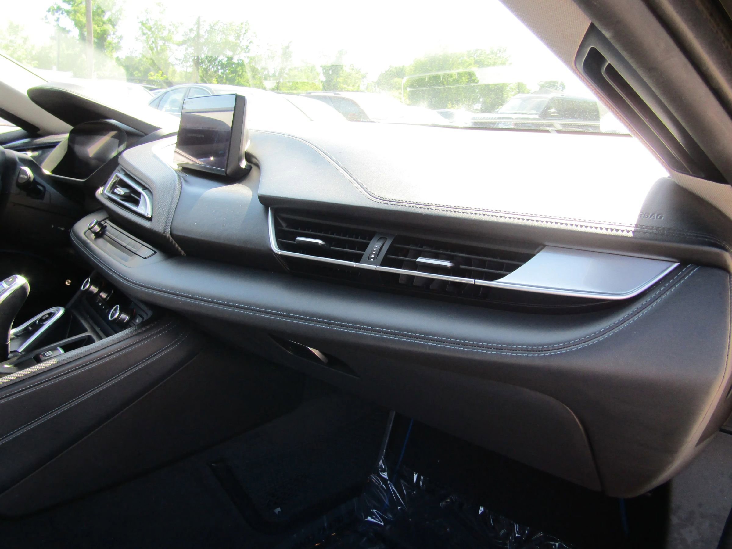 Used 2019 BMW i8 Coupe AWD/4WD image 20