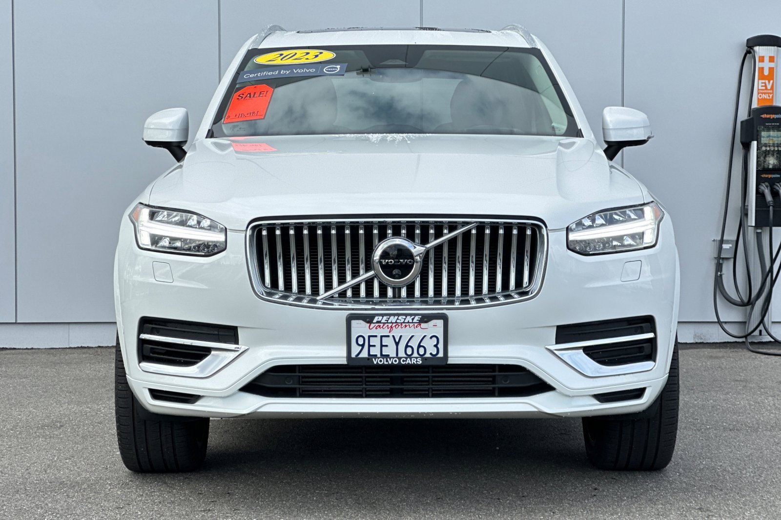 Used 2023 Volvo XC90 T8 Ultimate image 8