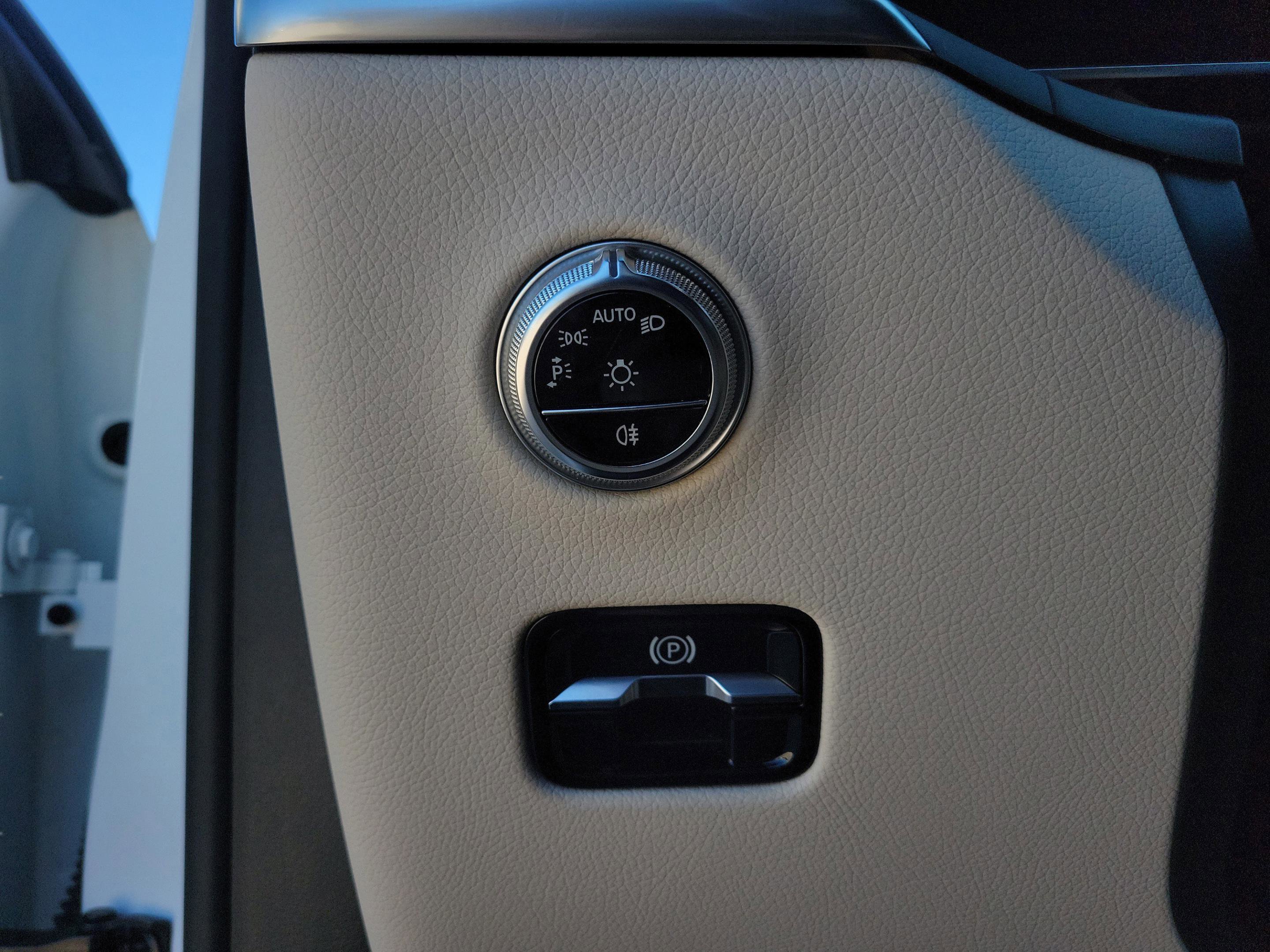 Certified 2023 Mercedes-Benz GLC 300 4MATIC image 19