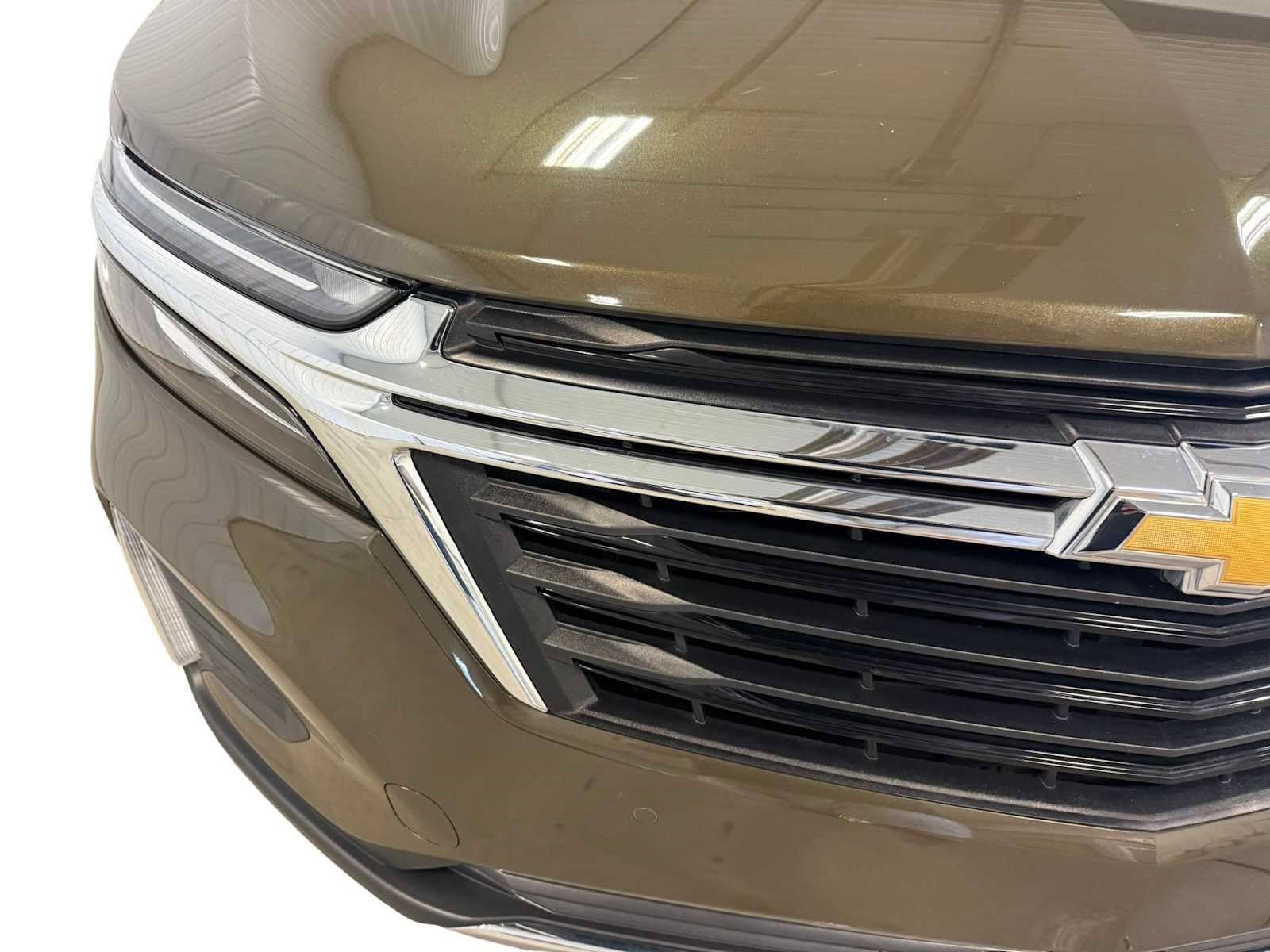 Used 2024 Chevrolet Equinox LT FWD image 4