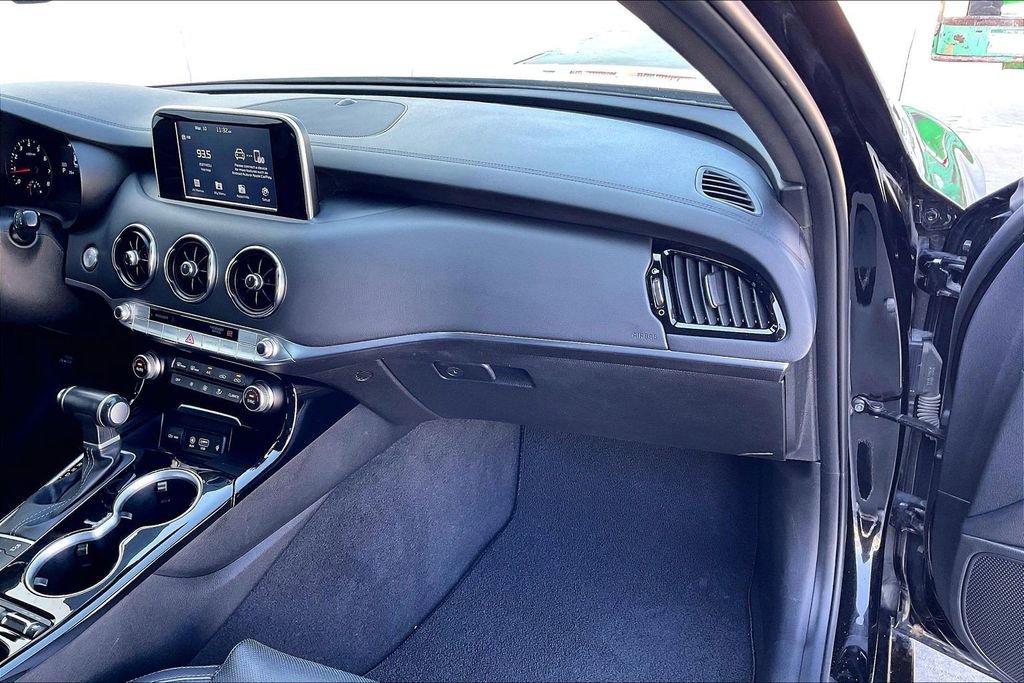 Certified 2021 Kia Stinger GT-Line image 16