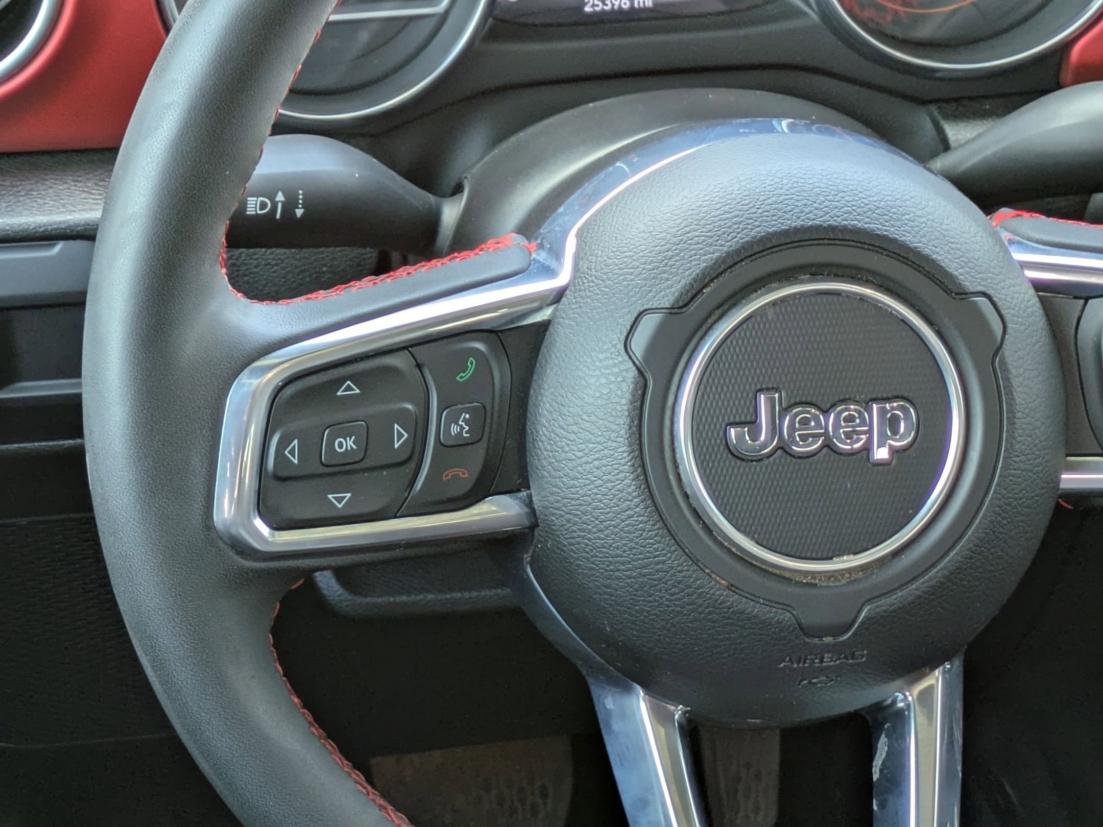 Used 2023 Jeep Gladiator Rubicon w/ Cold Weather Group image 19