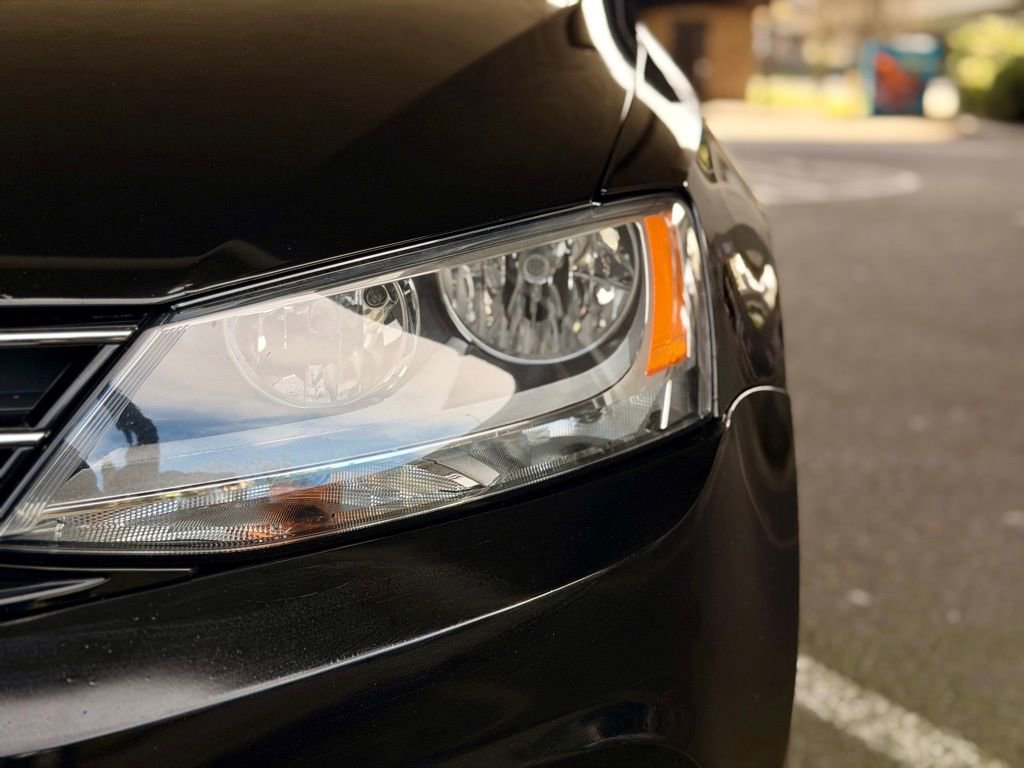 Used 2015 Volkswagen Jetta S image 12