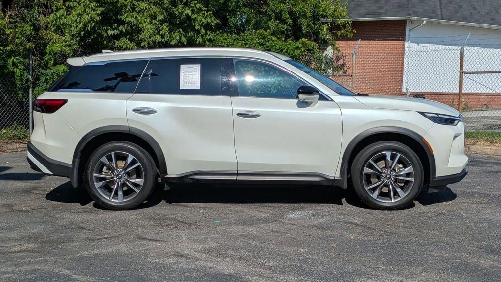 Used 2024 INFINITI QX60 Luxe w/ Vision Package image 2