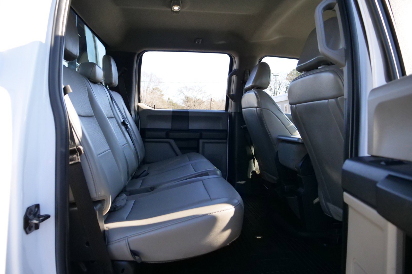 Used 2022 Ford F250 XL w/ Power Equipment Group image 27