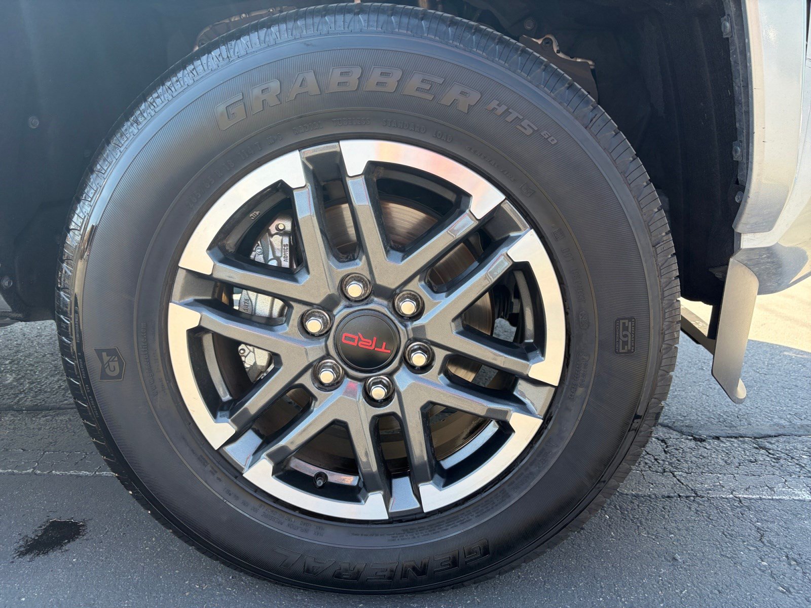 Certified 2025 Toyota Tacoma TRD Sport AWD/4WD image 30