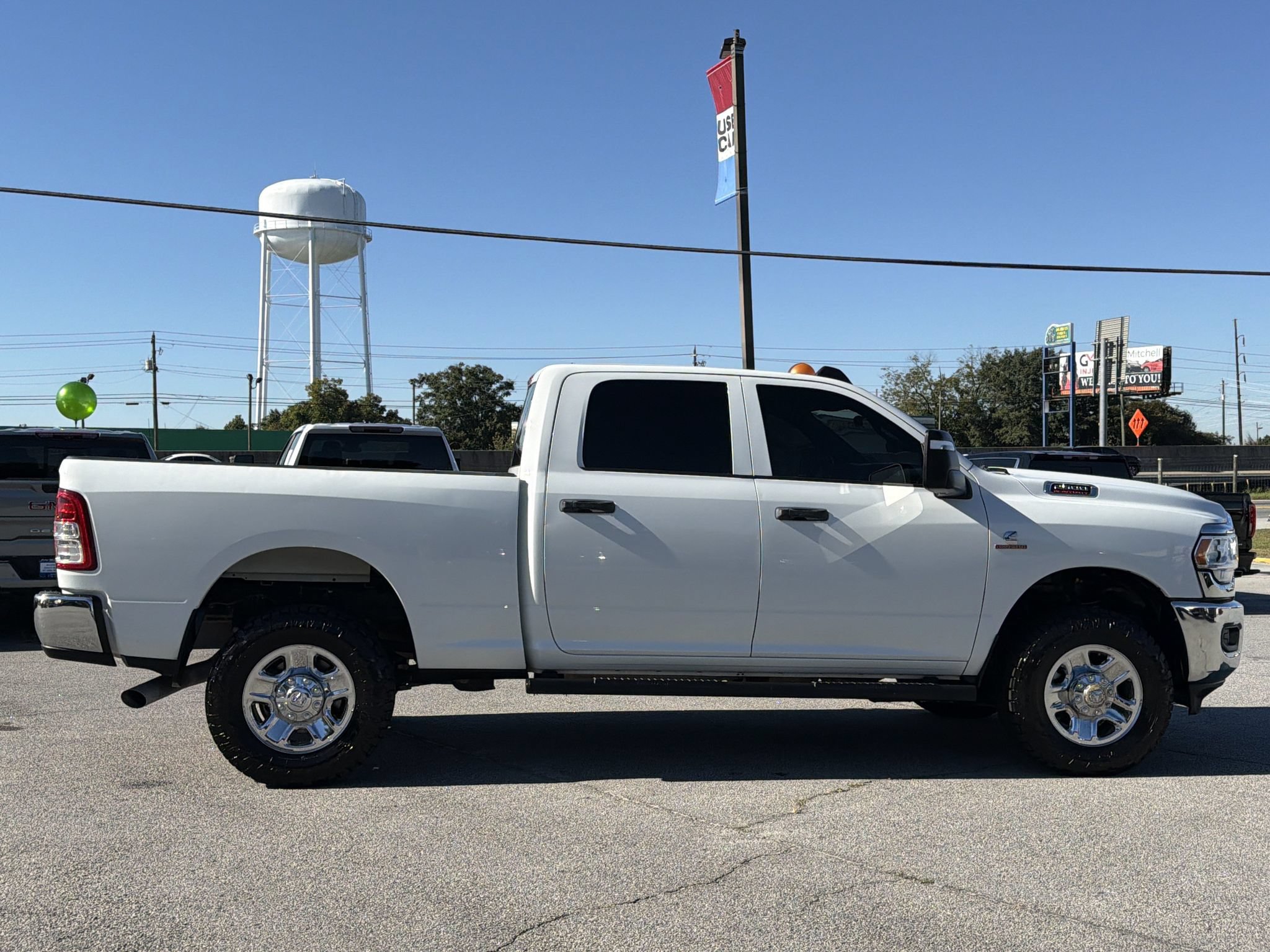 Used 2024 RAM 2500 Tradesman w/ Chrome Appearance Group AWD/4WD image 24