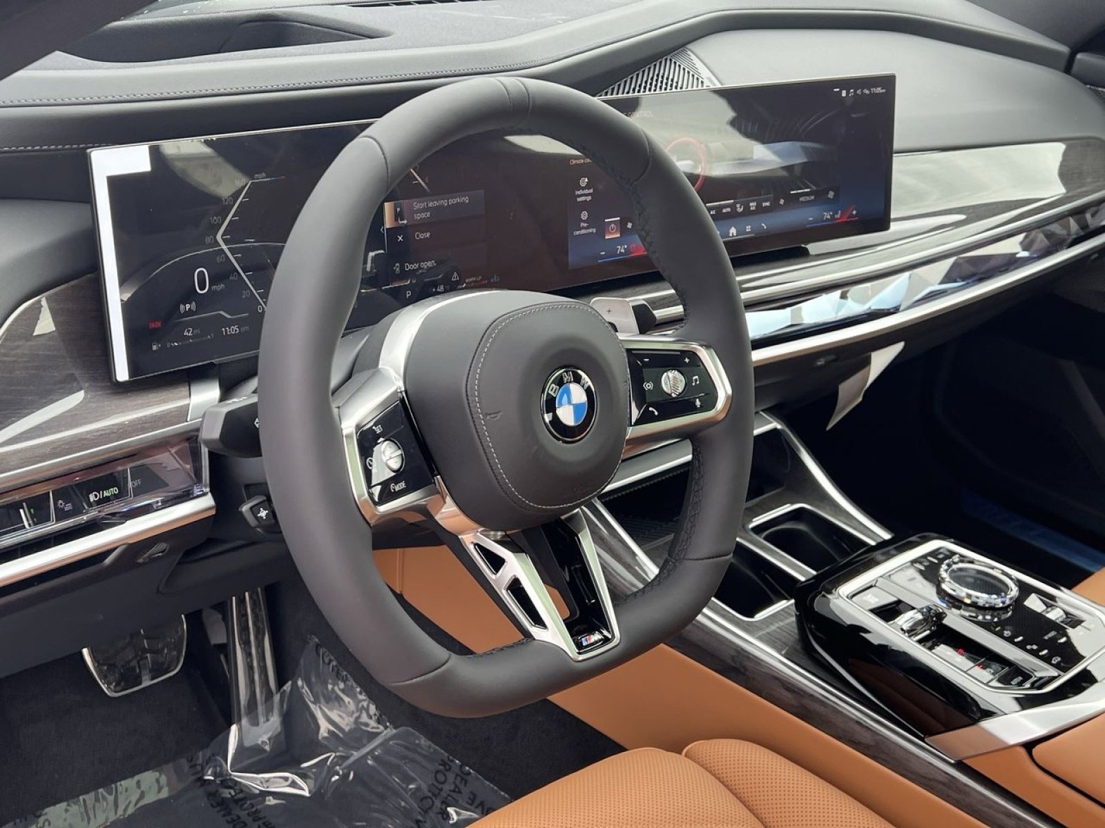 New 2026 BMW 740i xDrive w/ Premium Package AWD/4WD image 13