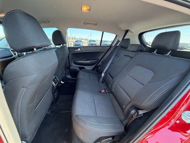 Used 2022 Kia Sportage LX image 17