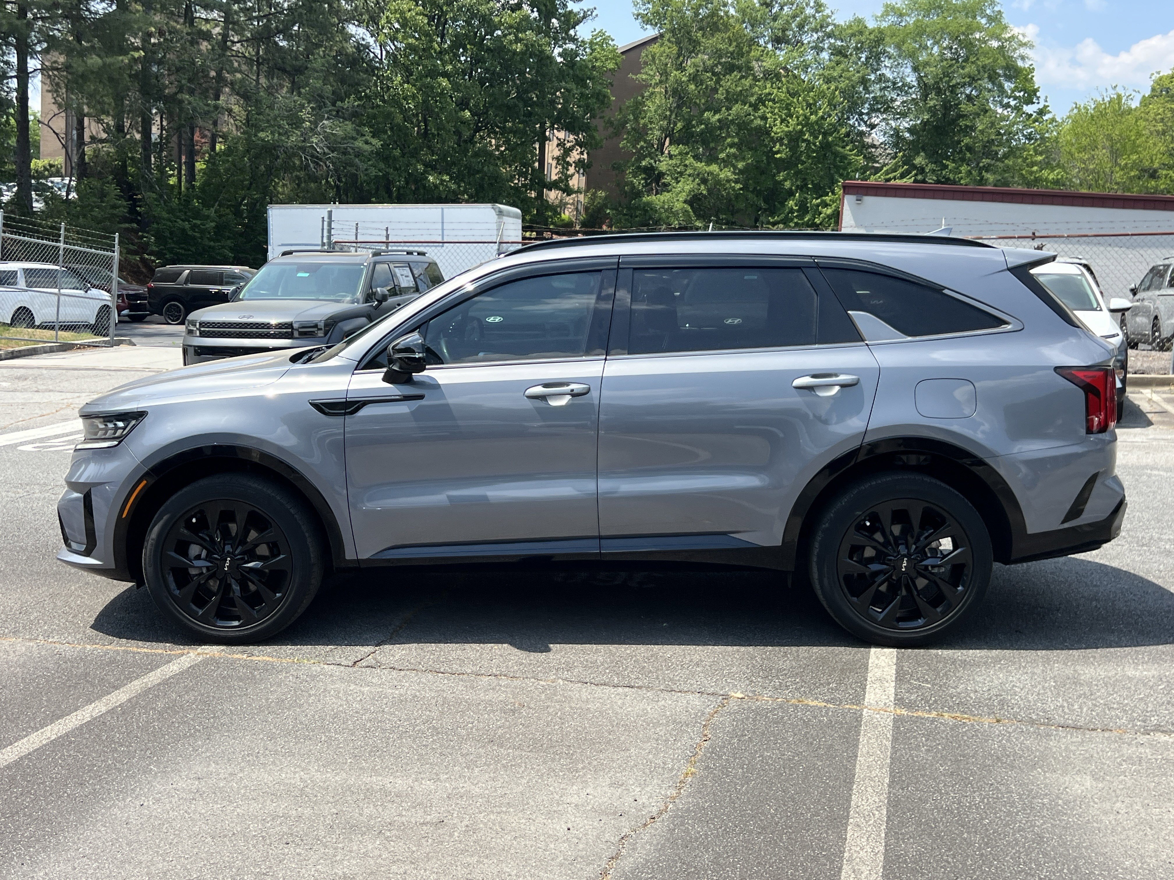 Used 2023 Kia Sorento SX AWD/4WD image 4
