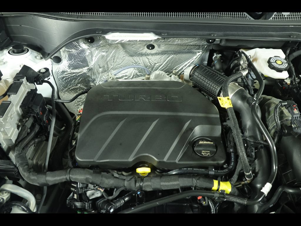 Certified 2025 Chevrolet Trax LT w/ LT Convenience Package FWD image 19