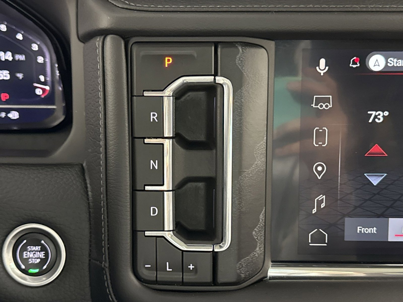 Used 2024 GMC Yukon Denali w/ Advanced Technology Package image 22