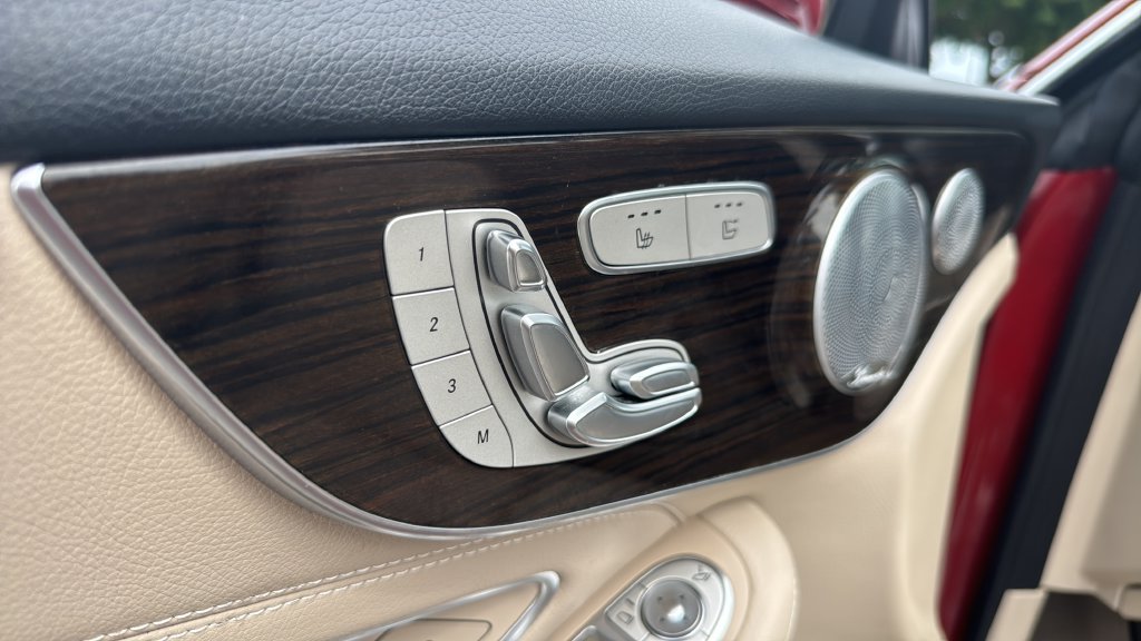 Used 2019 Mercedes-Benz C 300 4MATIC Cabriolet w/ Multimedia Package image 19
