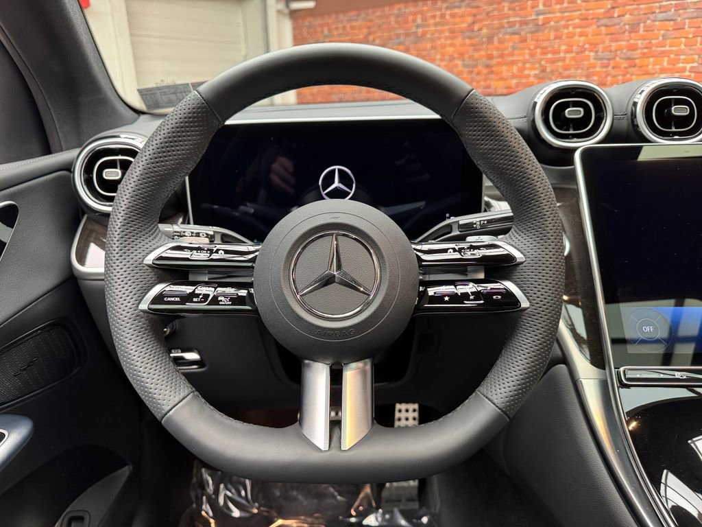 Used 2026 Mercedes-Benz GLC 300 4MATIC image 13