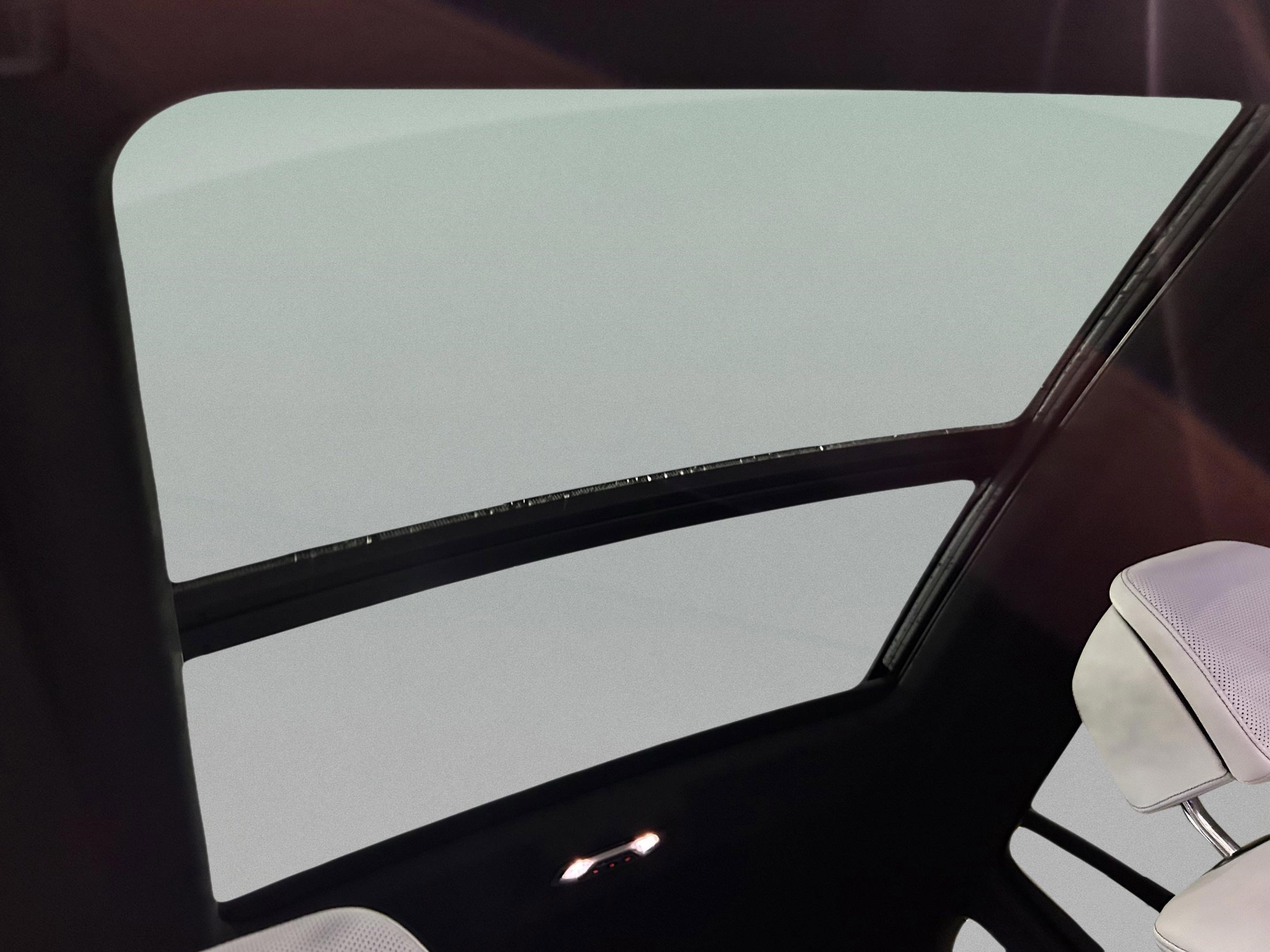 New 2026 BMW X6 xDrive40i w/ Climate Comfort Package image 23