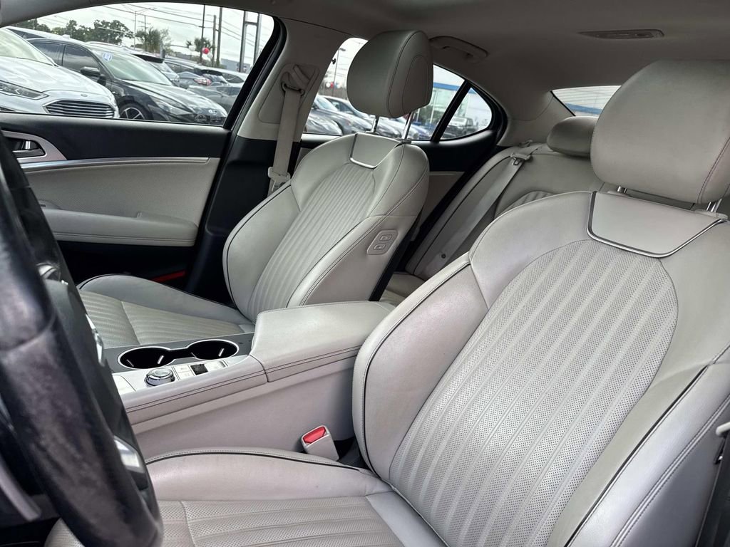 Used 2019 Genesis G70 3.3T Advanced w/ Elite Package image 17