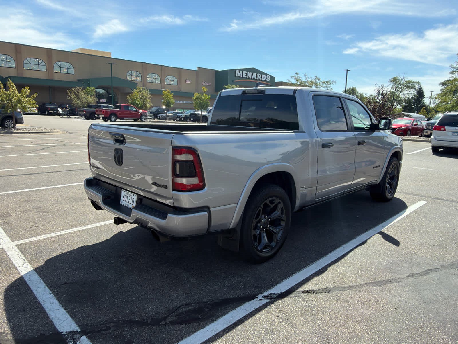 Used 2024 RAM 1500 Limited AWD/4WD image 4