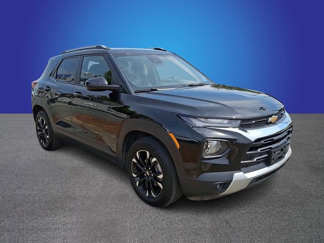 Used 2023 Chevrolet TrailBlazer LT w/ Convenience Package FWD image 3