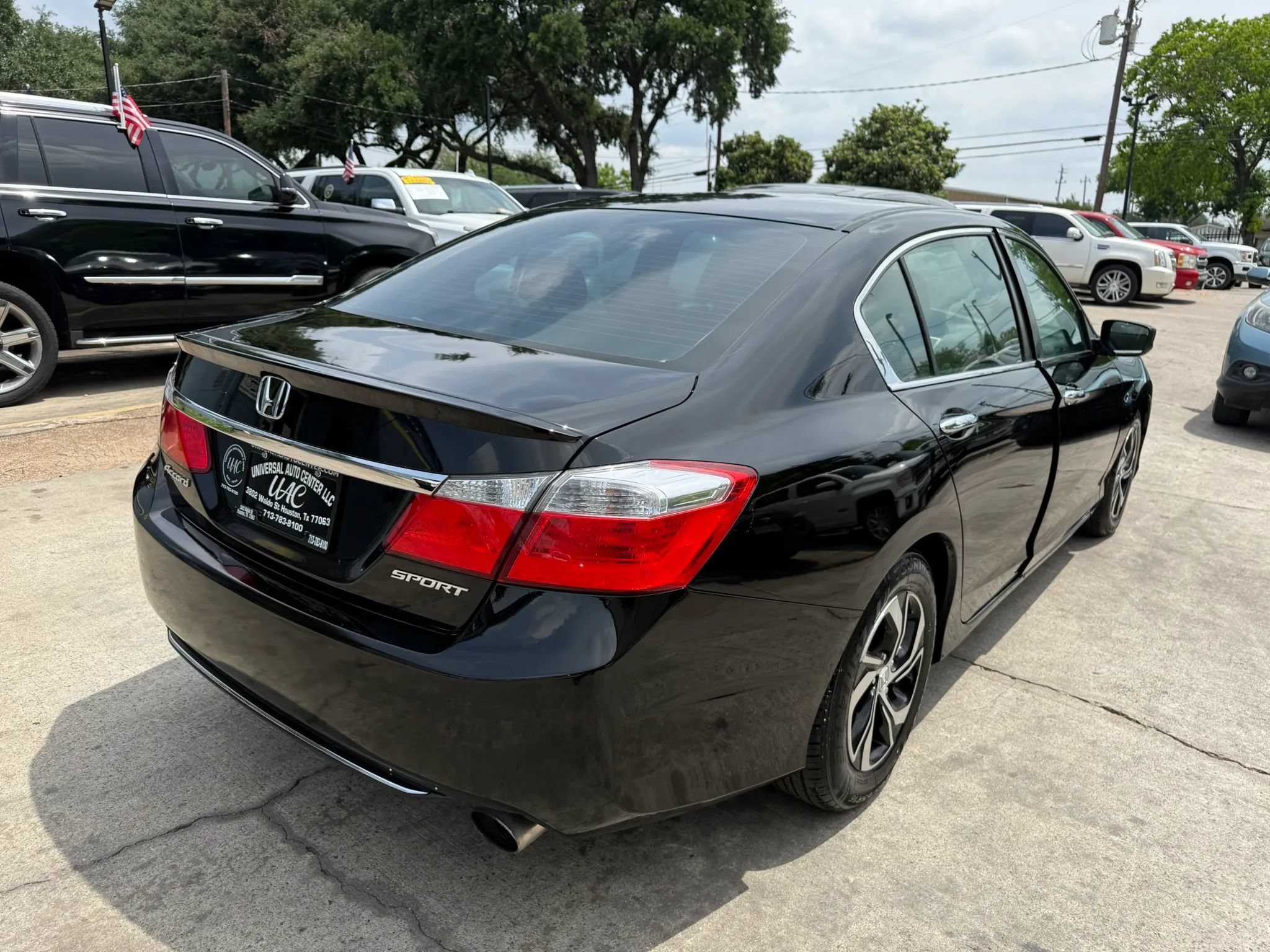 Used 2015 Honda Accord Sport image 7
