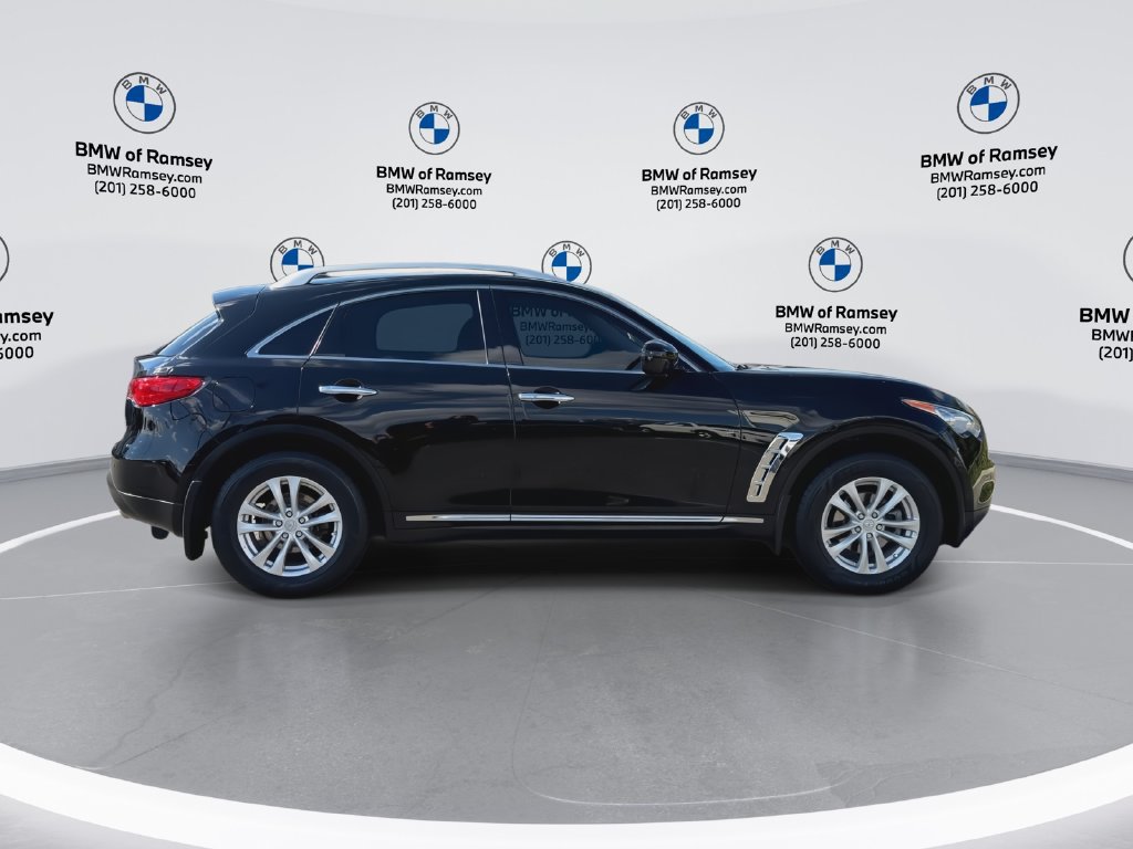 Used 2011 INFINITI FX35 AWD w/ Premium Pkg image 9