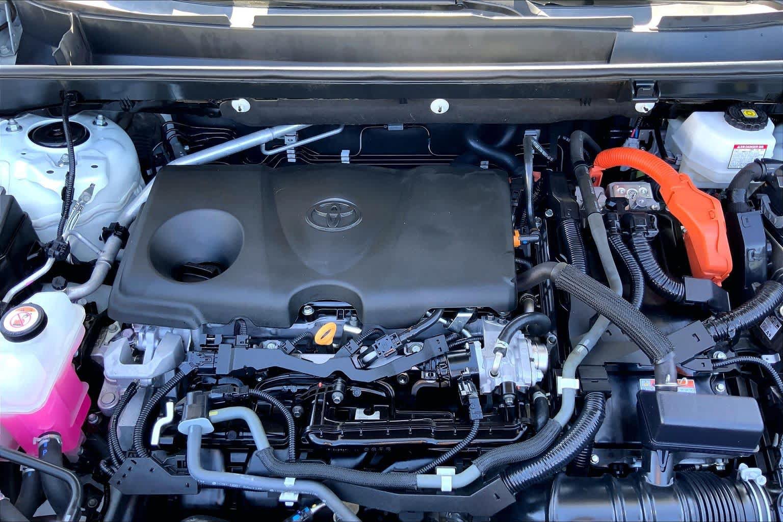 Used 2022 Toyota RAV4 XSE AWD/4WD image 31