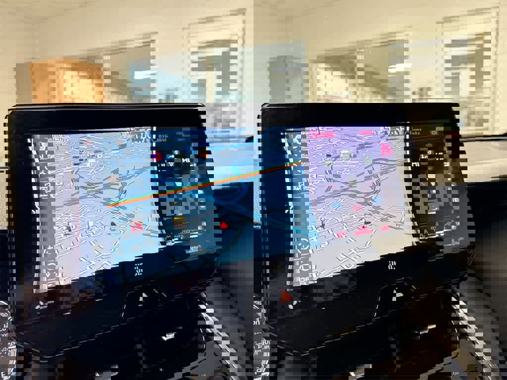 Used 2021 Toyota Venza XLE w/ Softex Package image 29