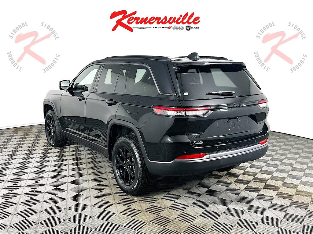 New 2026 Jeep Grand Cherokee Altitude image 5