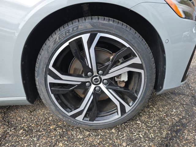 Certified 2024 Volvo S60 B5 Plus w/ Climate Package image 12