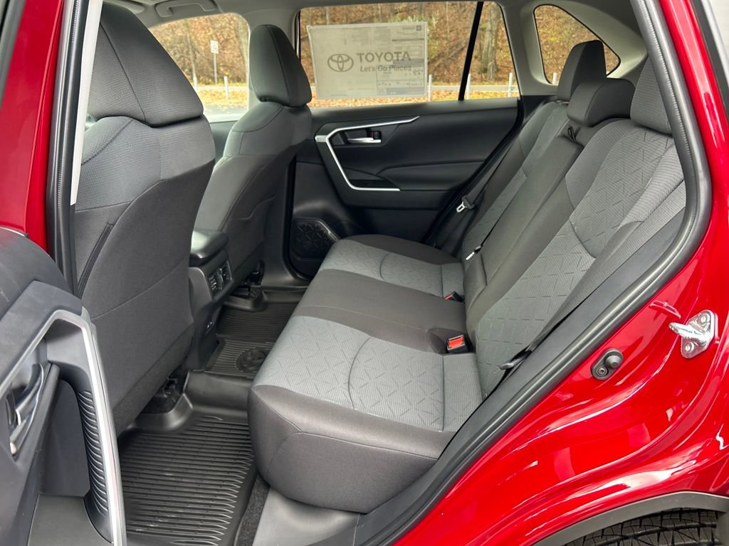 New 2025 Toyota RAV4 XLE image 27