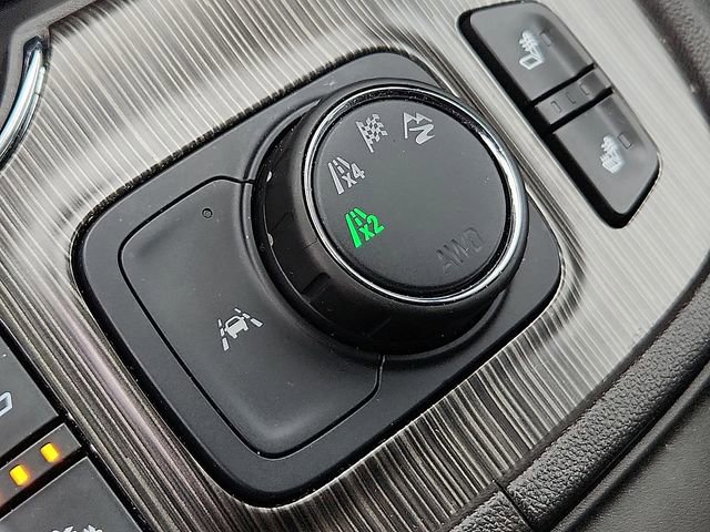 Certified 2023 GMC Acadia SLT w/ Elevation Edition image 25