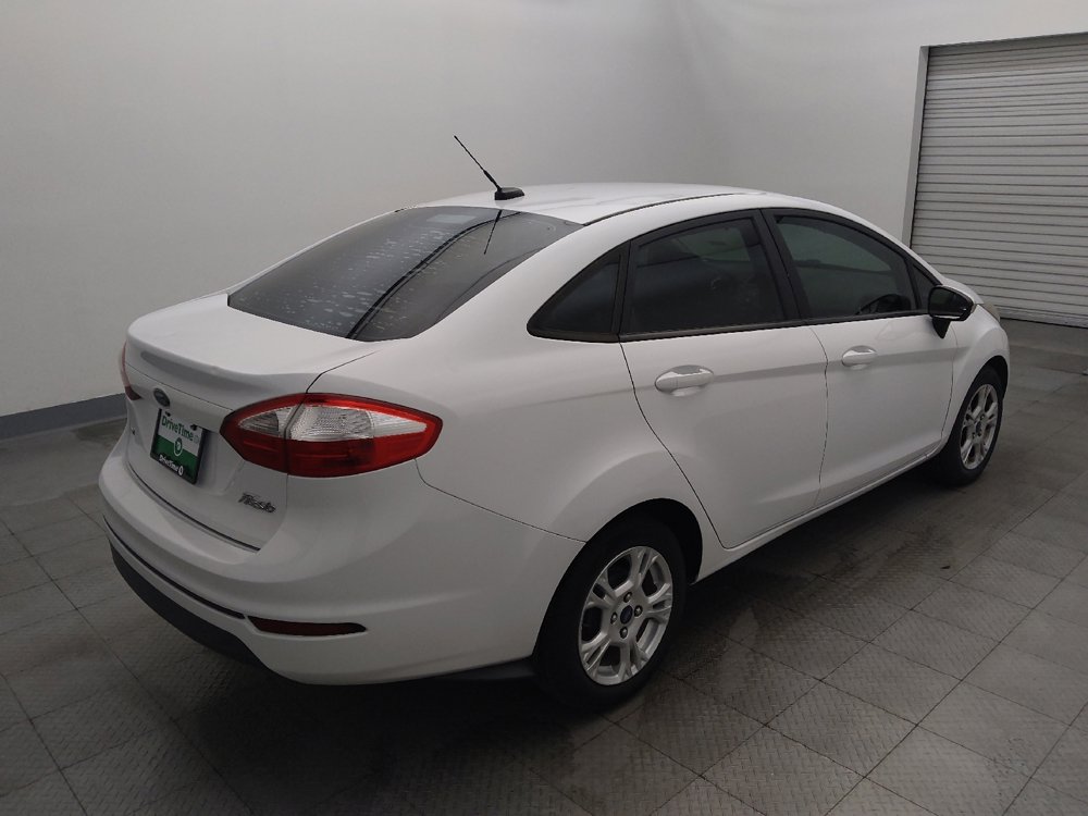 Used 2015 Ford Fiesta SE FWD image 9