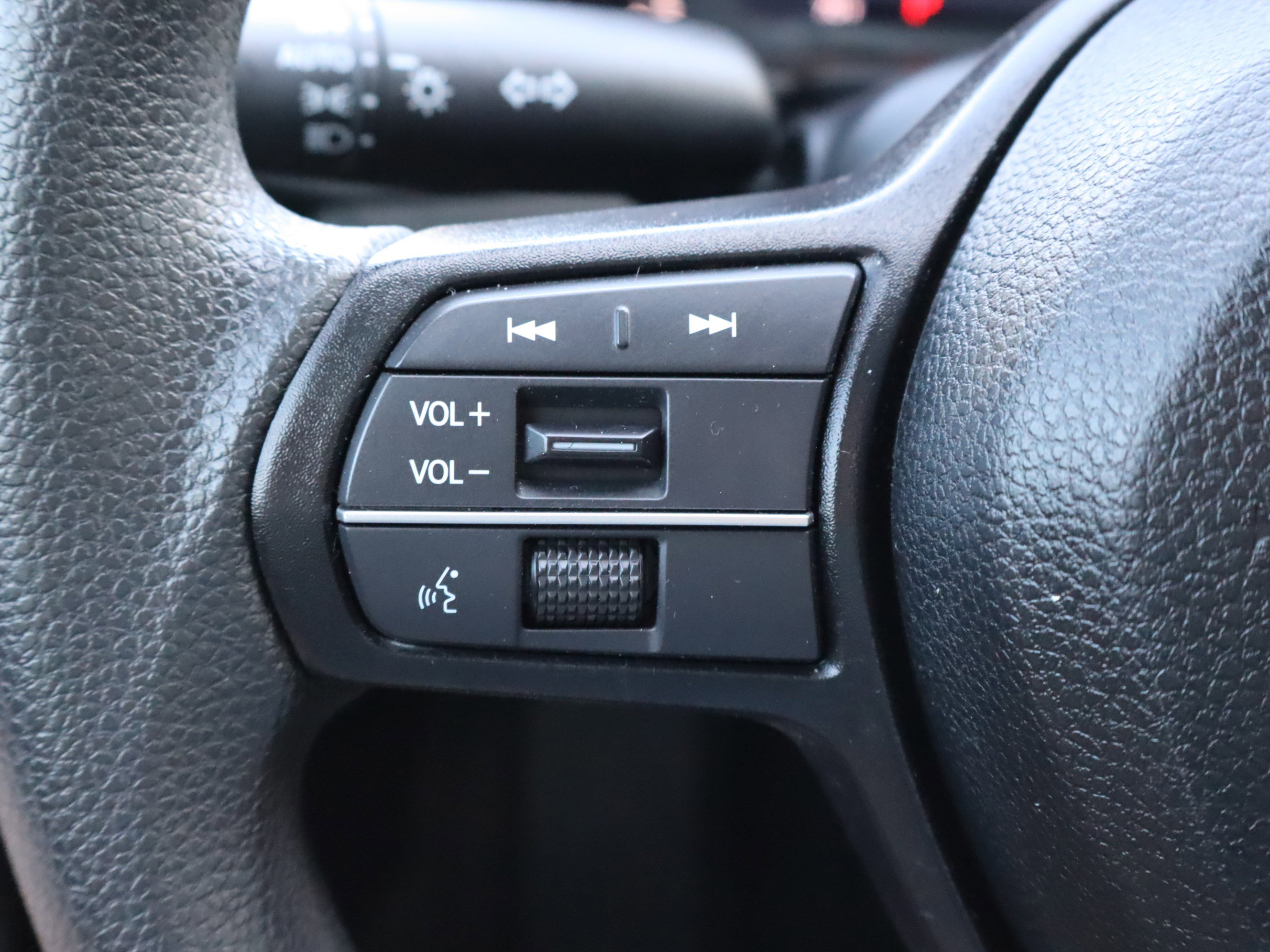 Used 2025 Honda Accord SE image 19