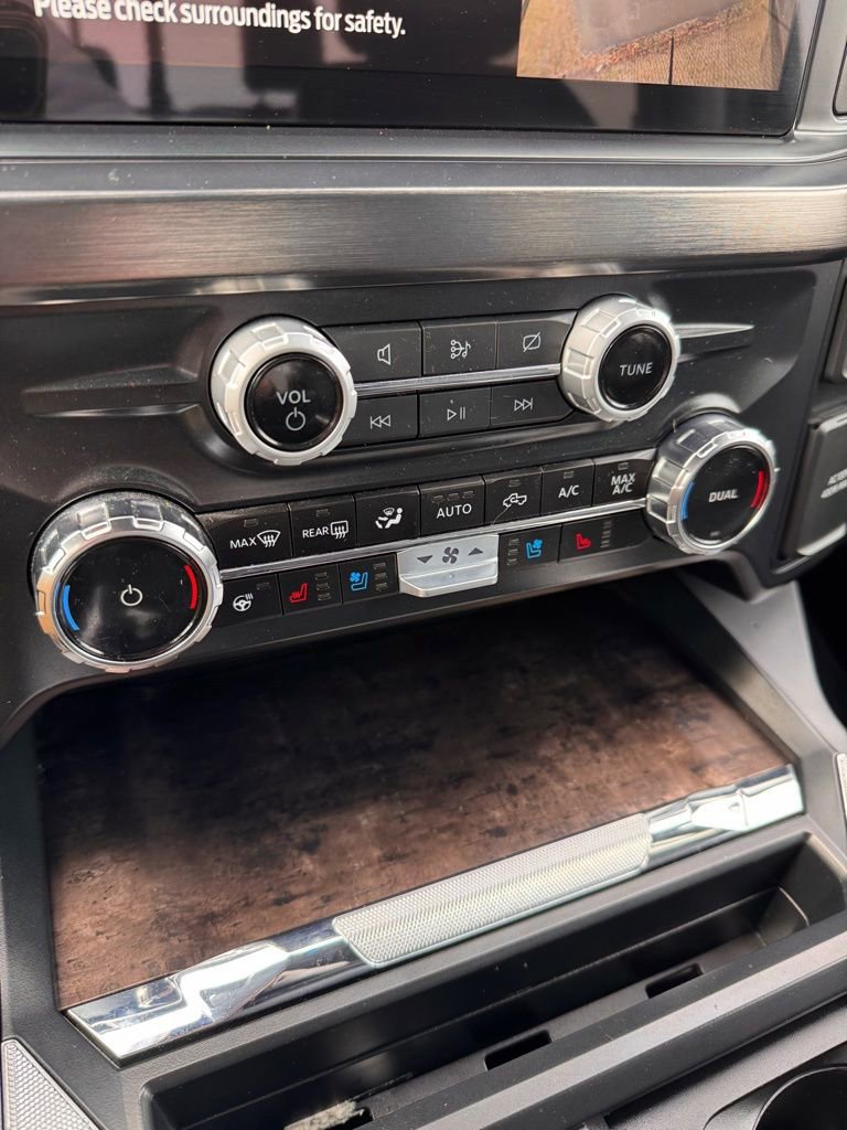 Used 2024 Ford F250 Lariat image 21