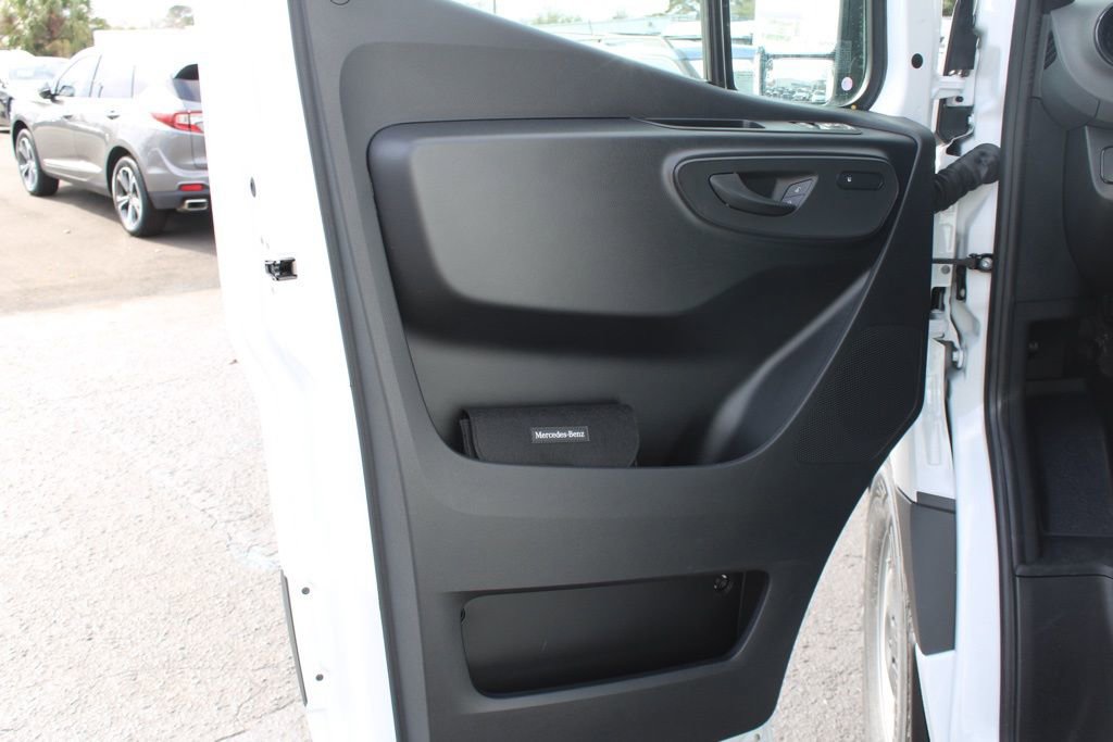 New 2026 Mercedes-Benz Sprinter 144 Cargo image 26