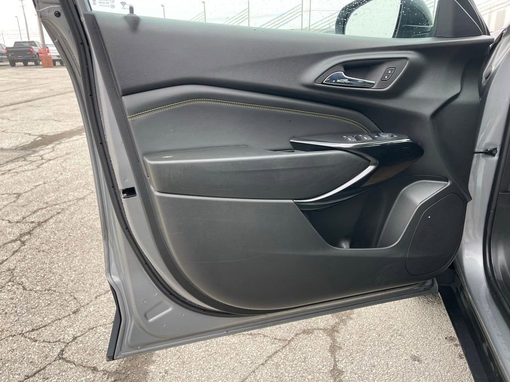 Used 2024 Chevrolet Trax ACTIV w/ Driver Confidence Package image 18