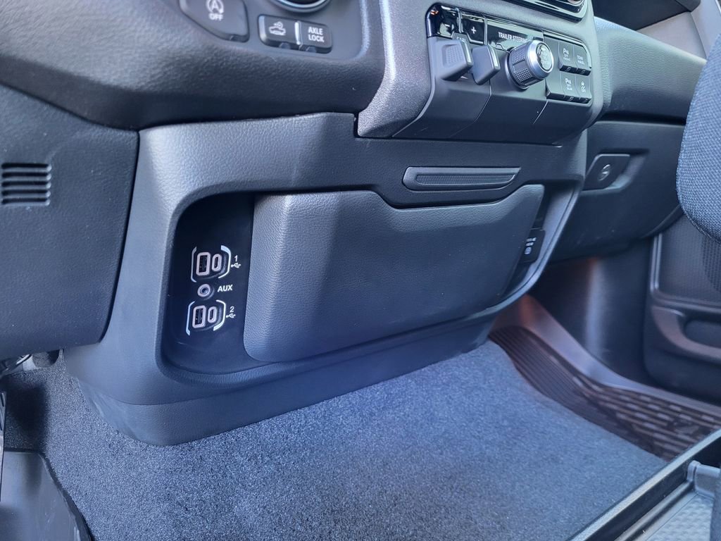 New 2026 RAM 1500 Classic Warlock image 23