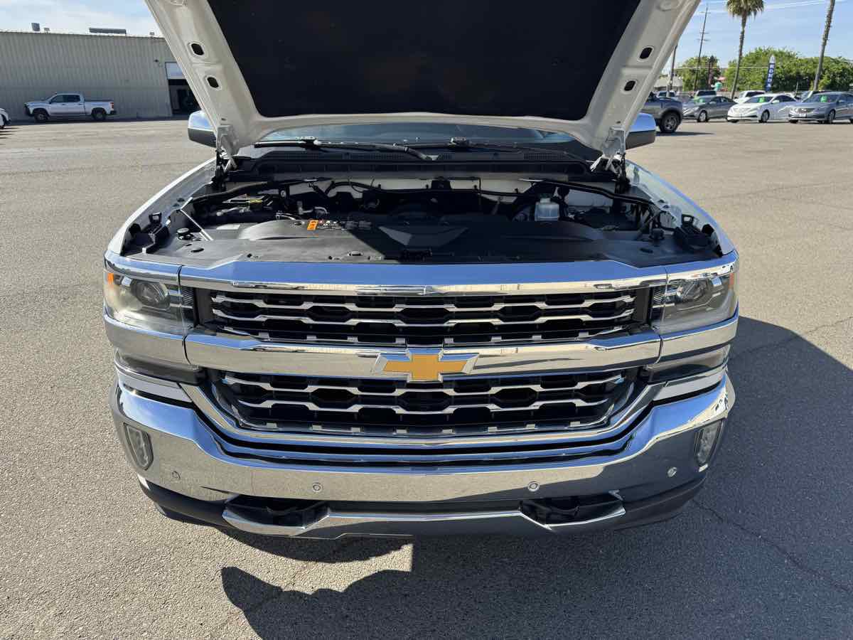 Used 2018 Chevrolet Silverado 1500 LTZ w/ Sport Package AWD/4WD image 38