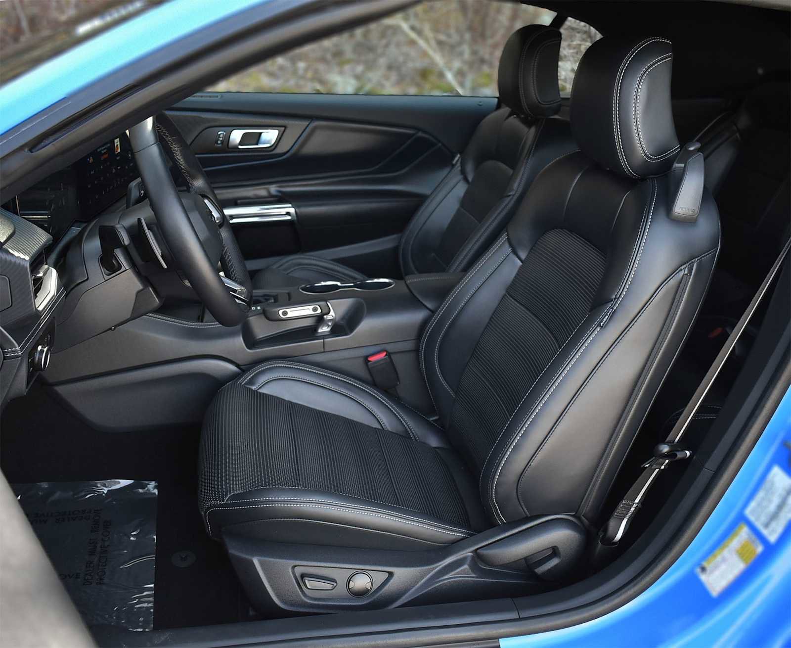 Used 2025 Ford Mustang GT Premium w/ GT Performance Package image 13