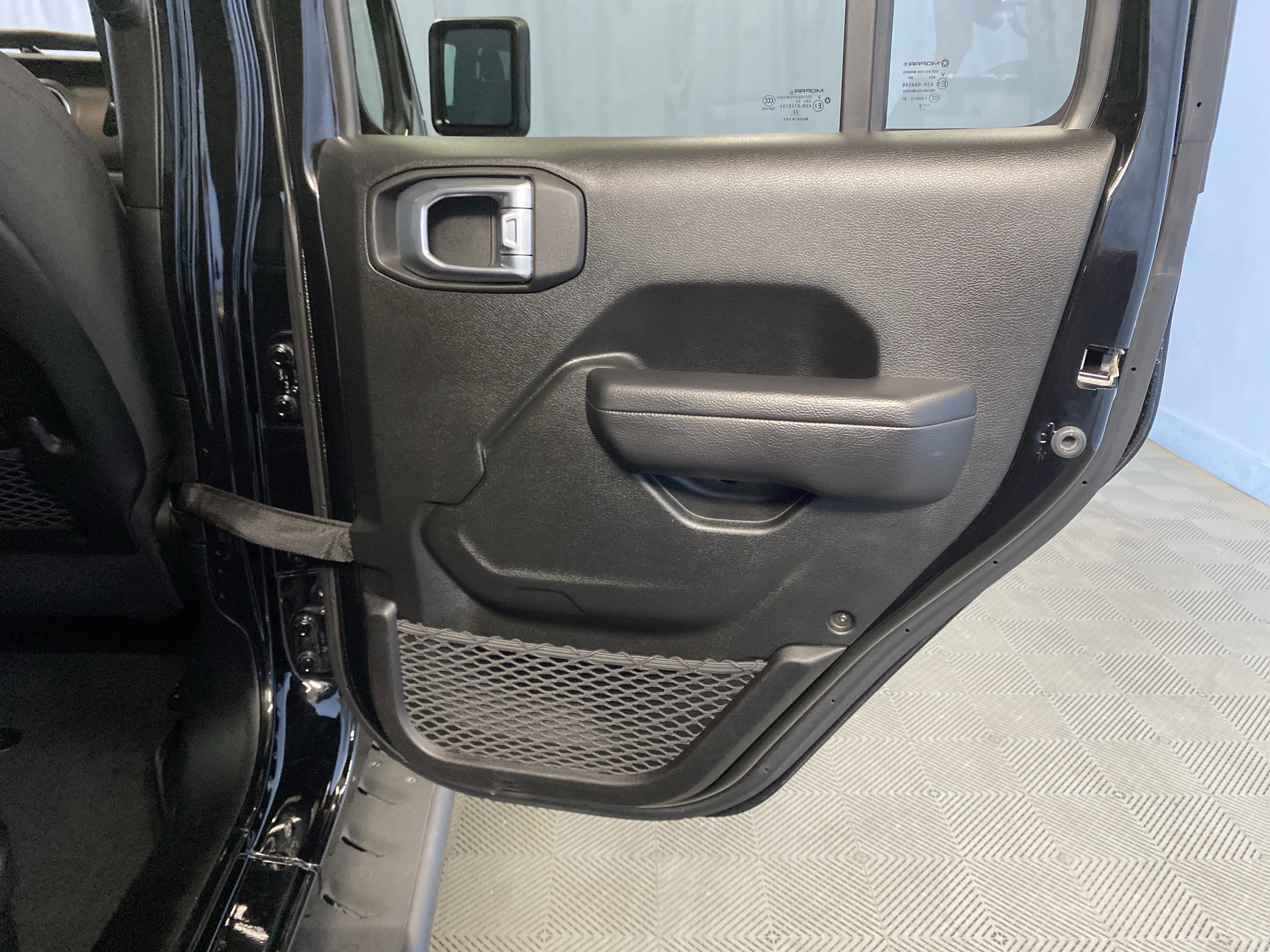 Used 2022 Jeep Wrangler Unlimited Rubicon 4xe w/ Cold Weather Group image 41