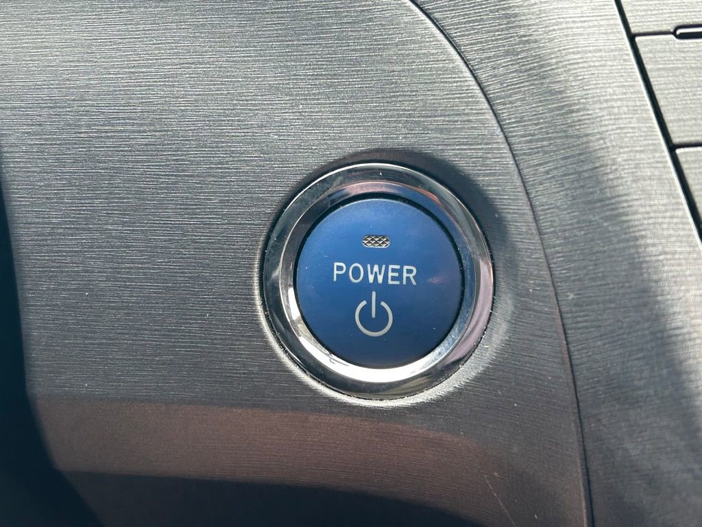 Used 2014 Toyota Prius Plug-In Hybrid FWD image 24