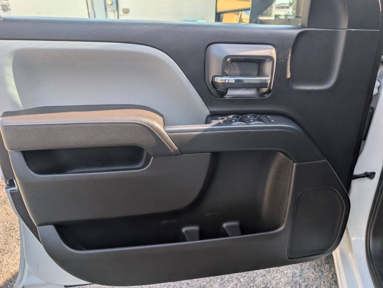 Used 2017 Chevrolet Silverado 1500 W/T w/ Trailering Package RWD image 14